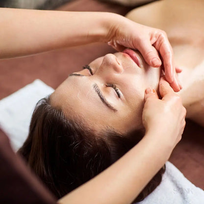 Hydrating Glow Facial
