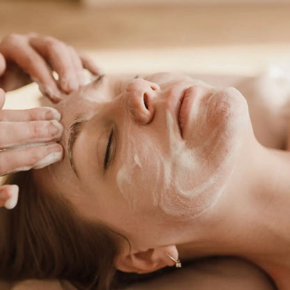 Hydrating Glow Facial